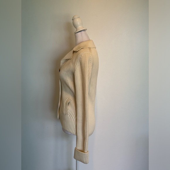 HR White Button Up Cardigan - Size Small - Picture 4 of 8